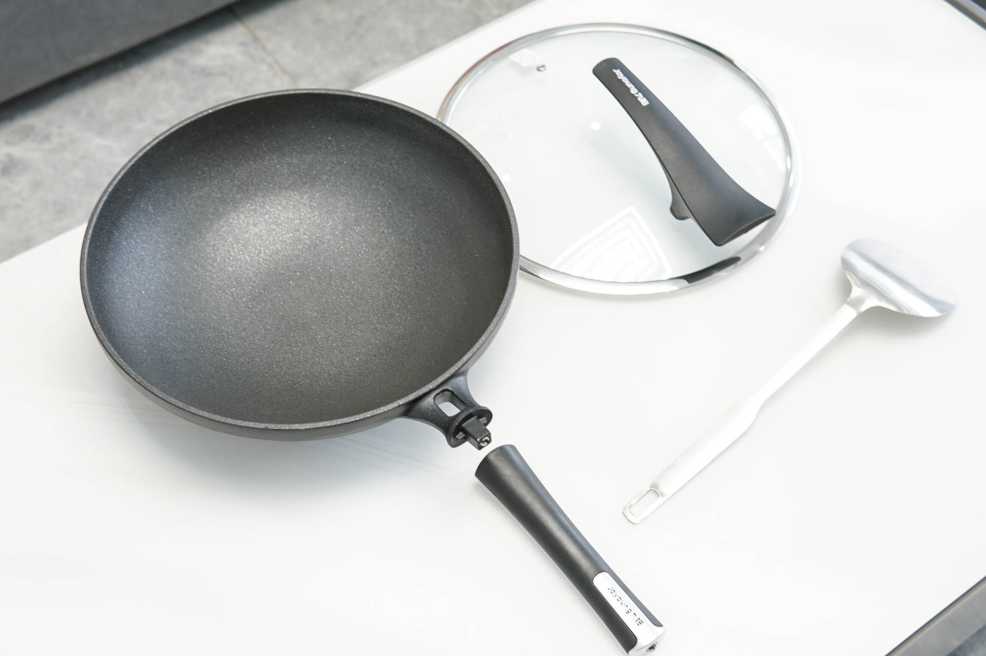 不怕糊不怕铁铲的锅,九阳晶钻锅测评__凤凰网