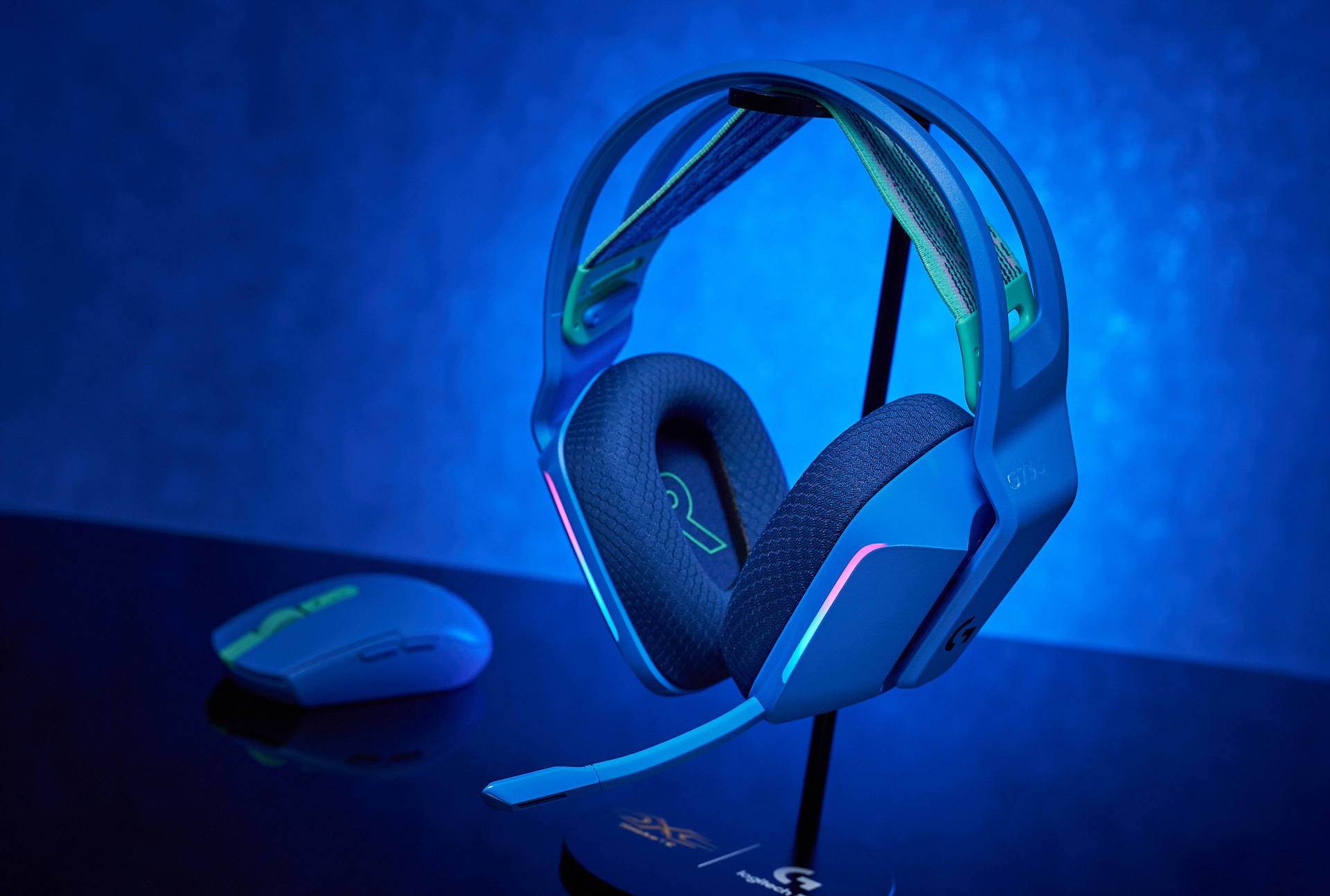 梦幻蓝色系,罗技g733 罗技g304