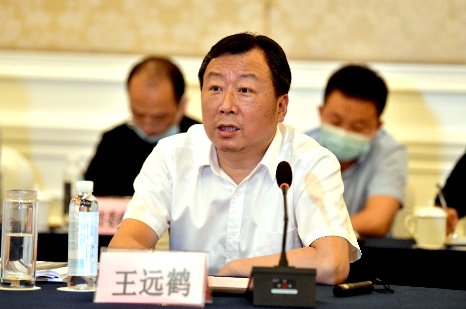 孟祥伟王远鹤与奥烨集团考察团座谈:携手打造独具魅力