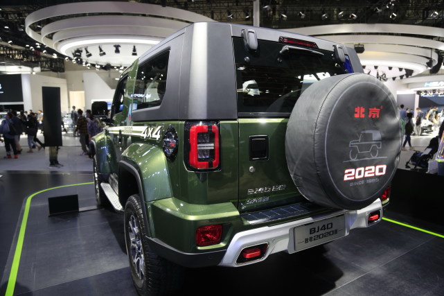 北京越野bj40致敬2020版,打造越野巅峰,车展实拍!