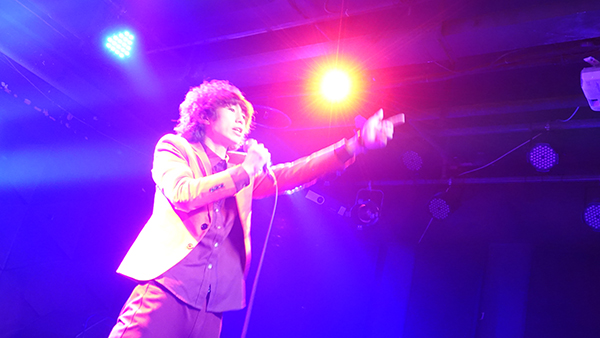 庞麦郎走红这七年争议不断曾渴望回到最初创作时刻