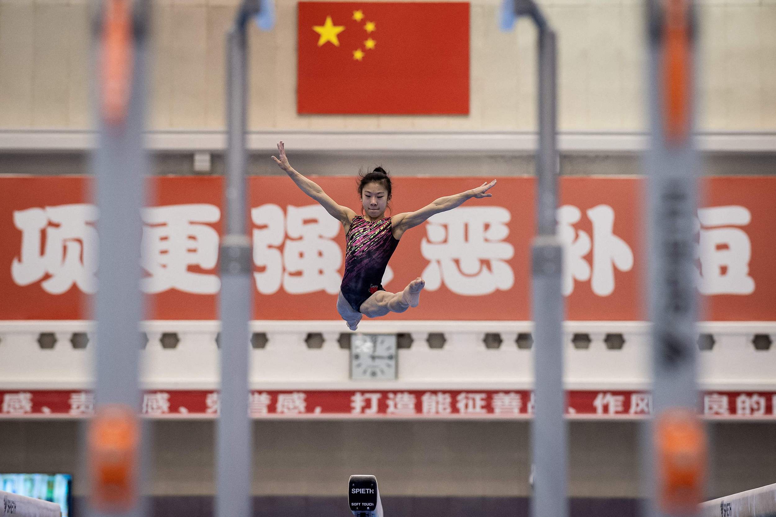 中国体操:终结“零金”尴尬 在东京打一场翻身仗