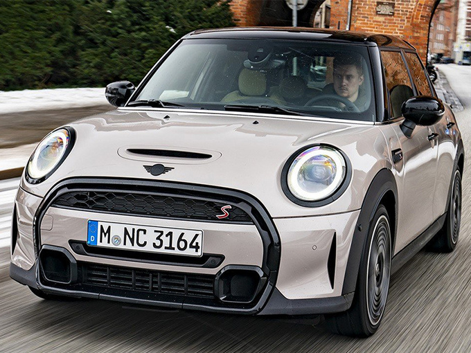 新款mini系列正式开售!搭8.8英寸屏,英国国旗尾灯,外观更个性