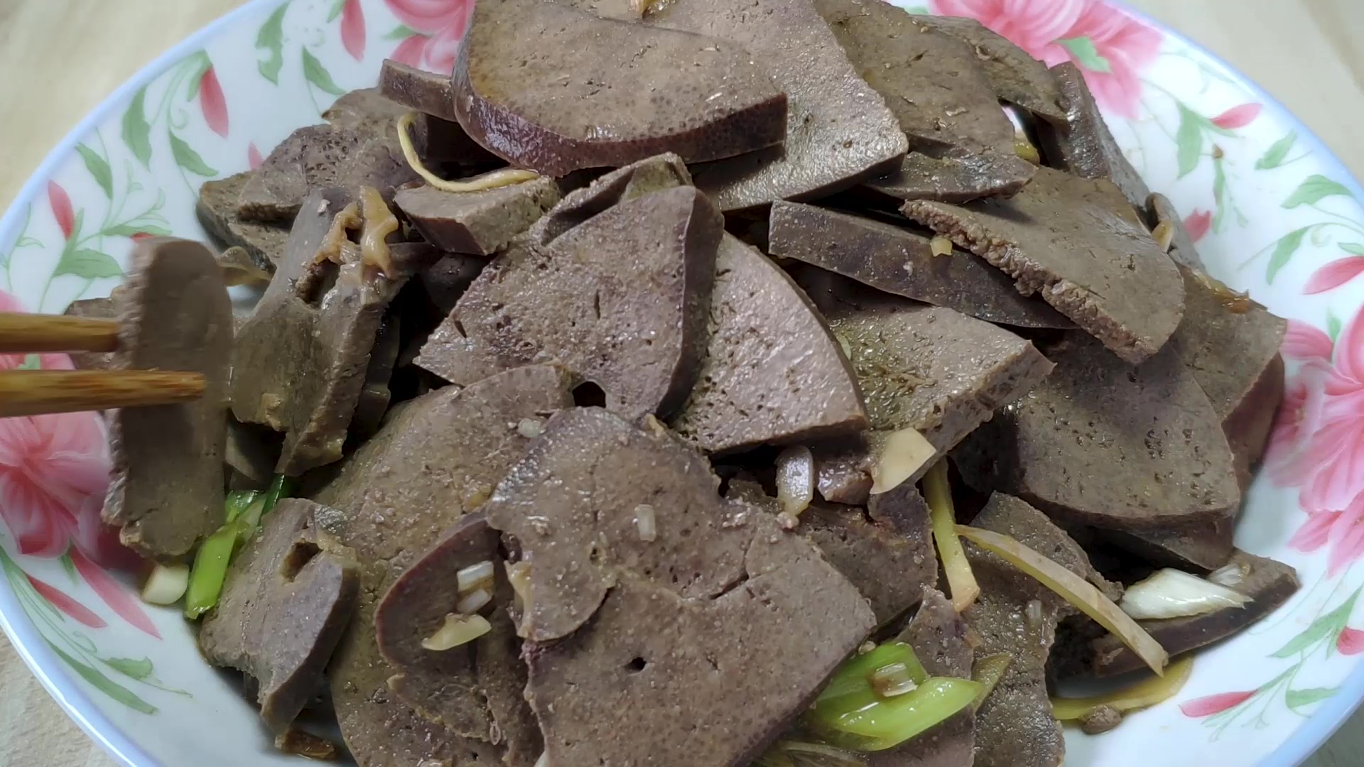 学会这样秘制猪肝,不用再去卤肉店,家庭主厨教你家常猪肝新做法