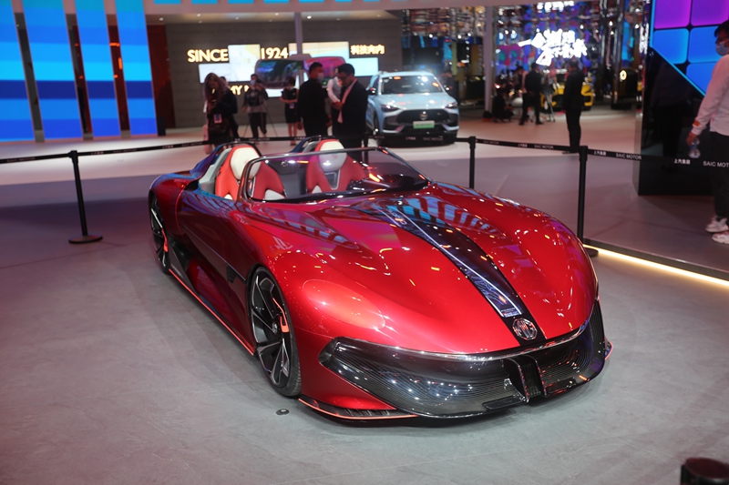 前方视觉高能电动超跑名爵mgcyberster聚势而至