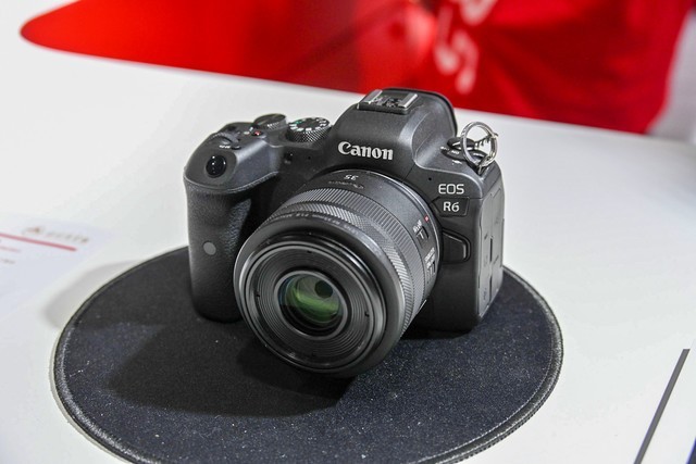 P&E 2021 佳能展台EOS R系统和RF镜头是主角