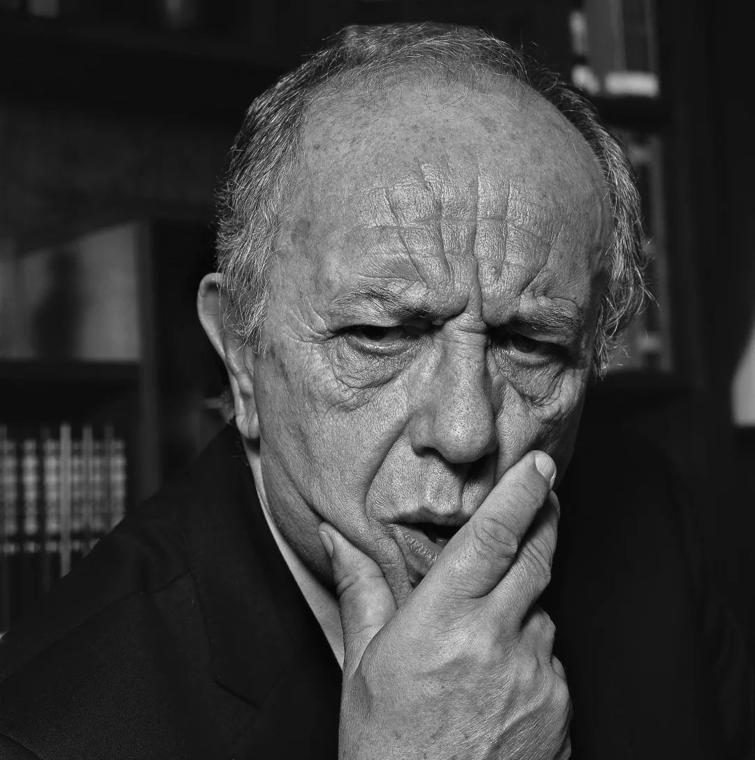 艺术家——逄小威中外文化名人肖像摄影作品展亮相国家大剧院