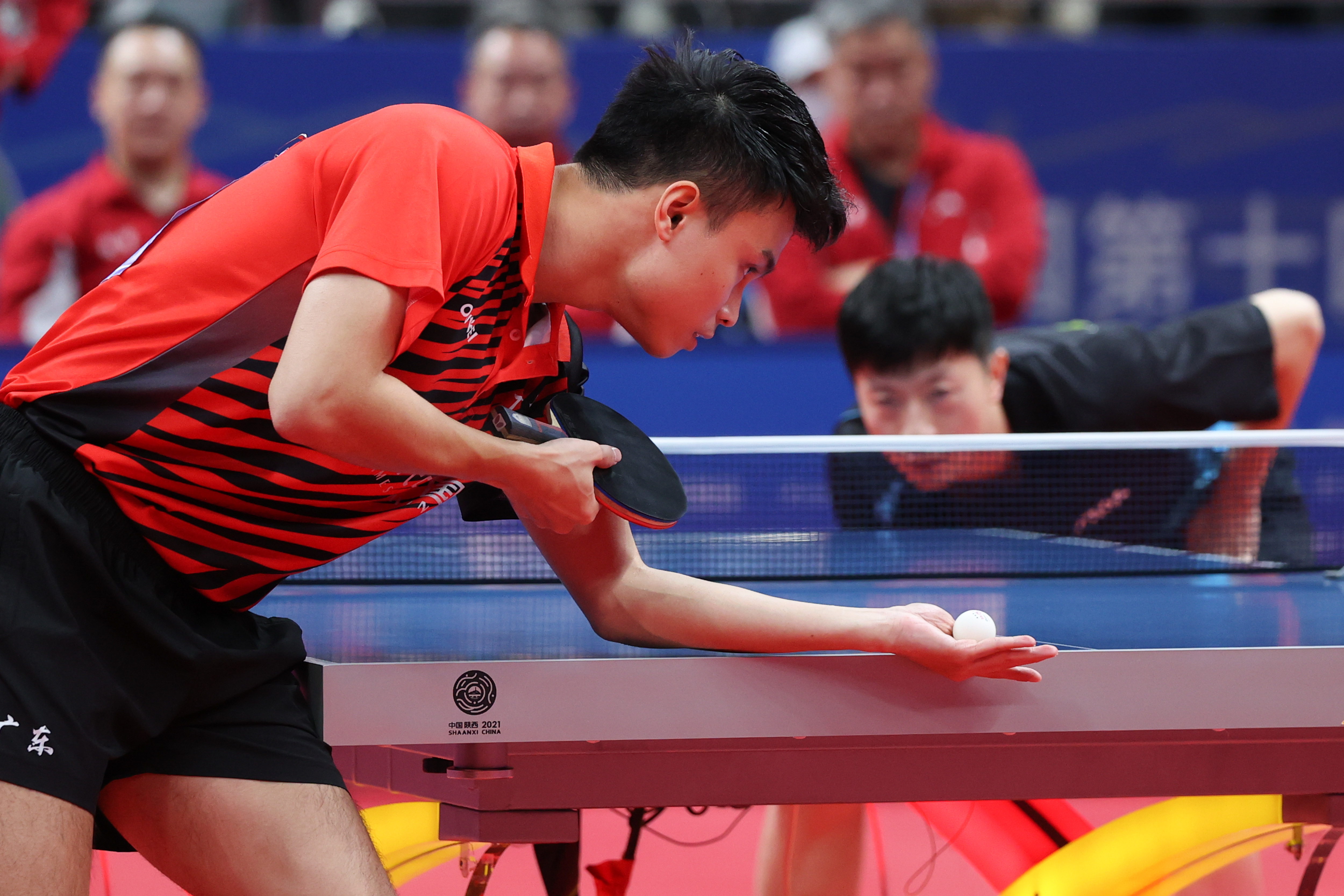 周启豪0-3不敌马龙.