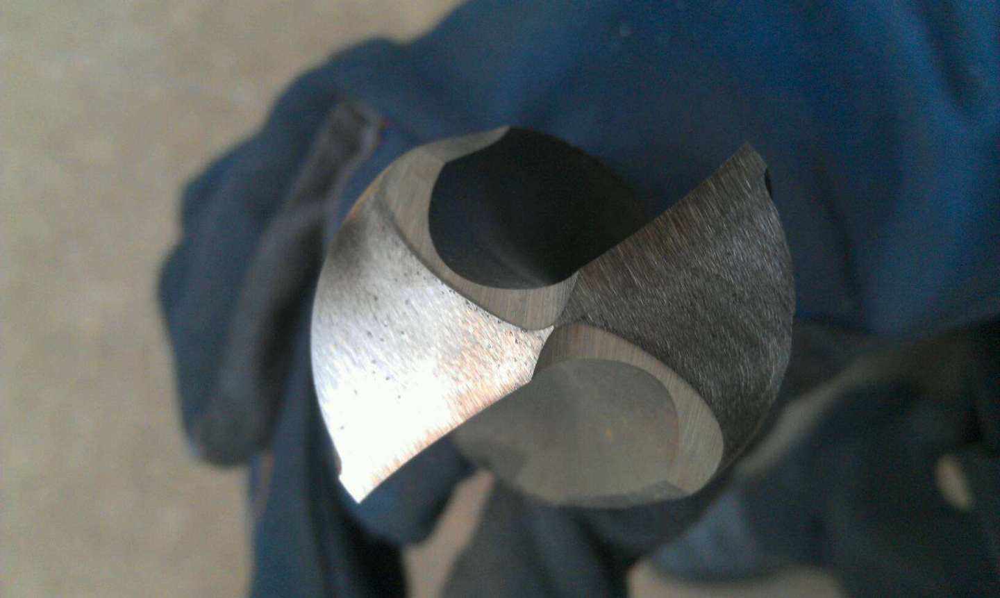 麻花钻刃磨要求__凤凰网