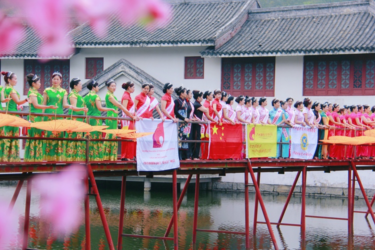 南海影视城旗袍节图片