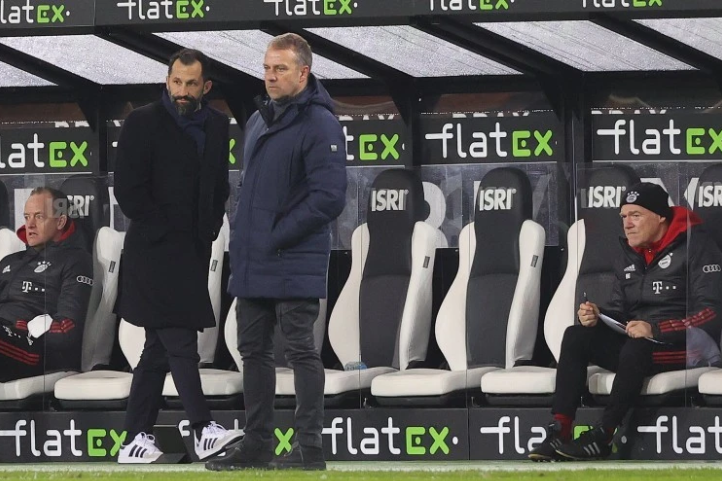 Falk: Depois de receber o amarelo, Muller afirmou que não pode acreditar ser chamado de o maior rufia do Atlético de Madrid
.