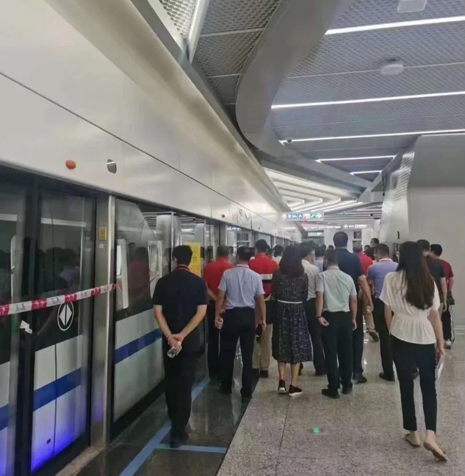 18号线横沥站开放参观?装修太cool,爱了爱了!