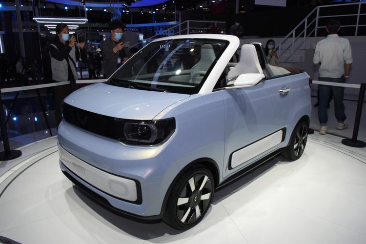2021上海车展宏光miniev敞篷版发布
