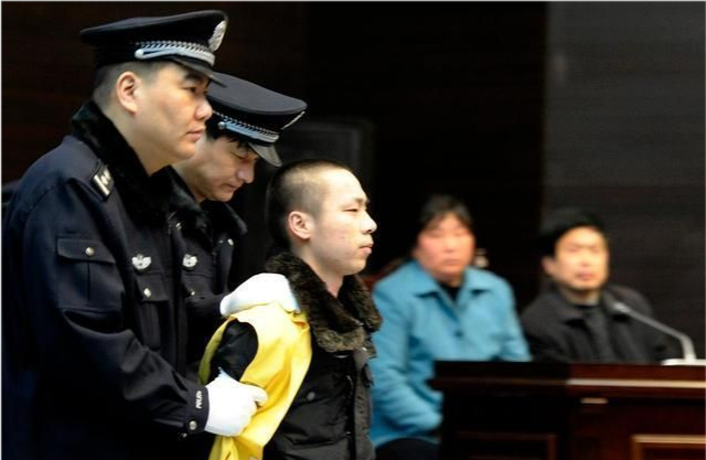 黑龙江15岁少女杀害母亲你怎么看