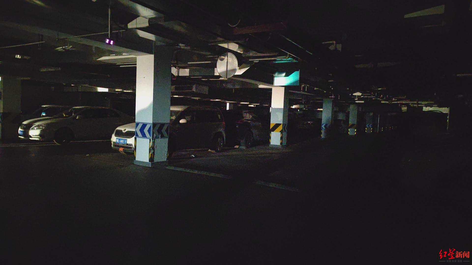 成都一小区地下停车场被断电,街办,物业都回应了__凤凰网
