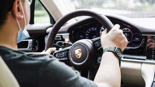 豪车为什么总超速?