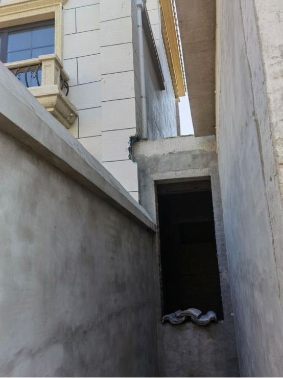 保定市宏孚御园别墅区违建改造无人管