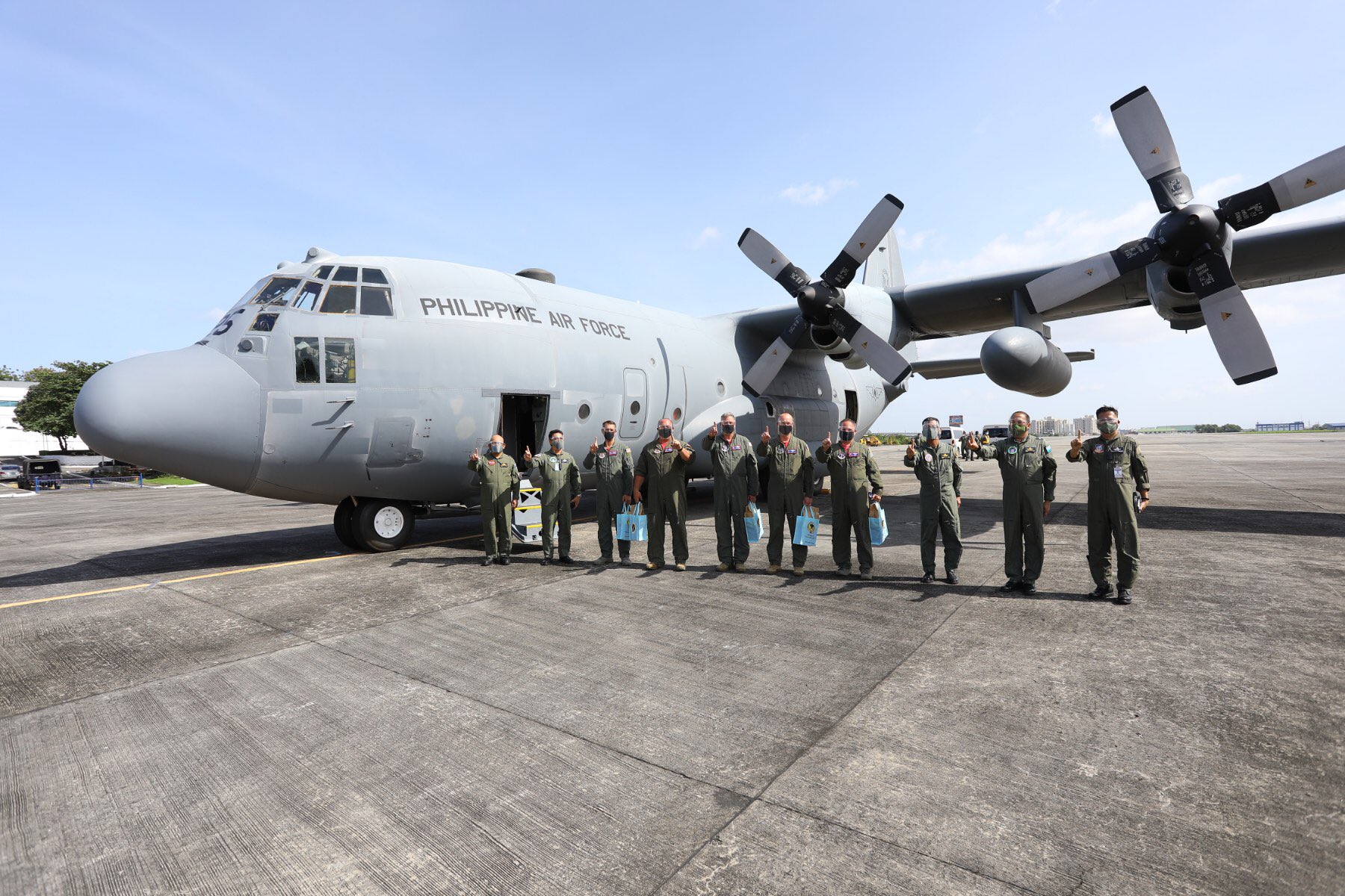 菲律宾坠毁军机曾在美服役多年:花上亿人民币购入 今年刚交付