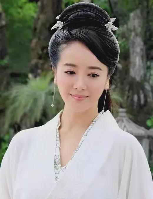 比如,出现过左小青版本.