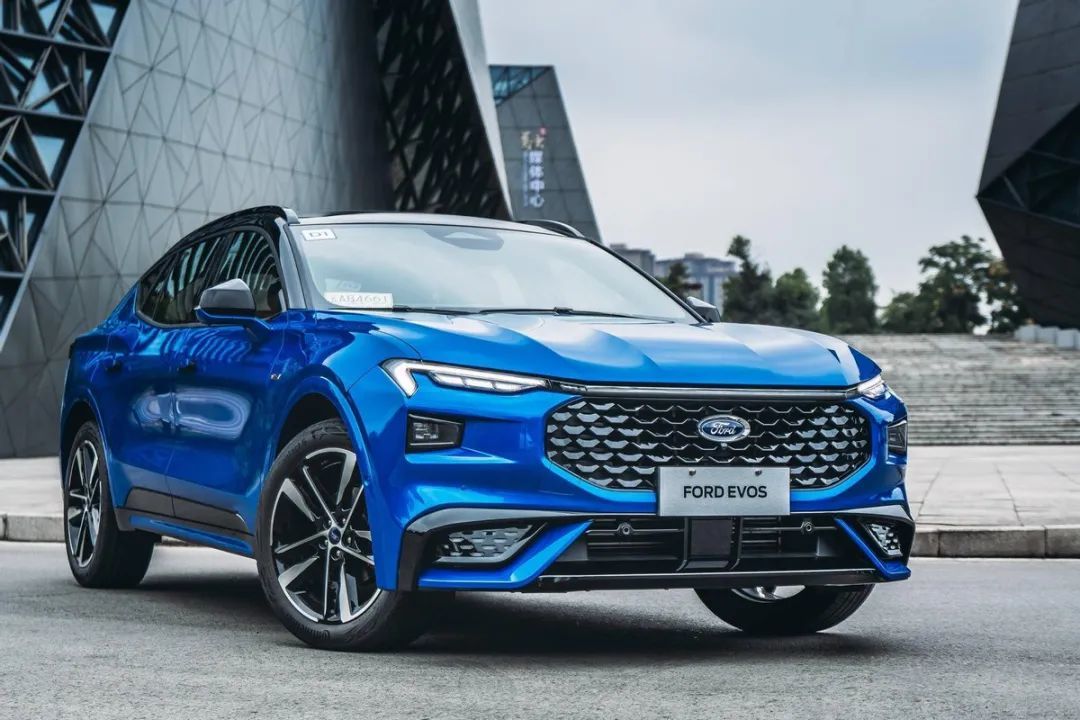 福特2022新车规划:新一代蒙迪欧放弃"马丁脸",四缸福克斯回归