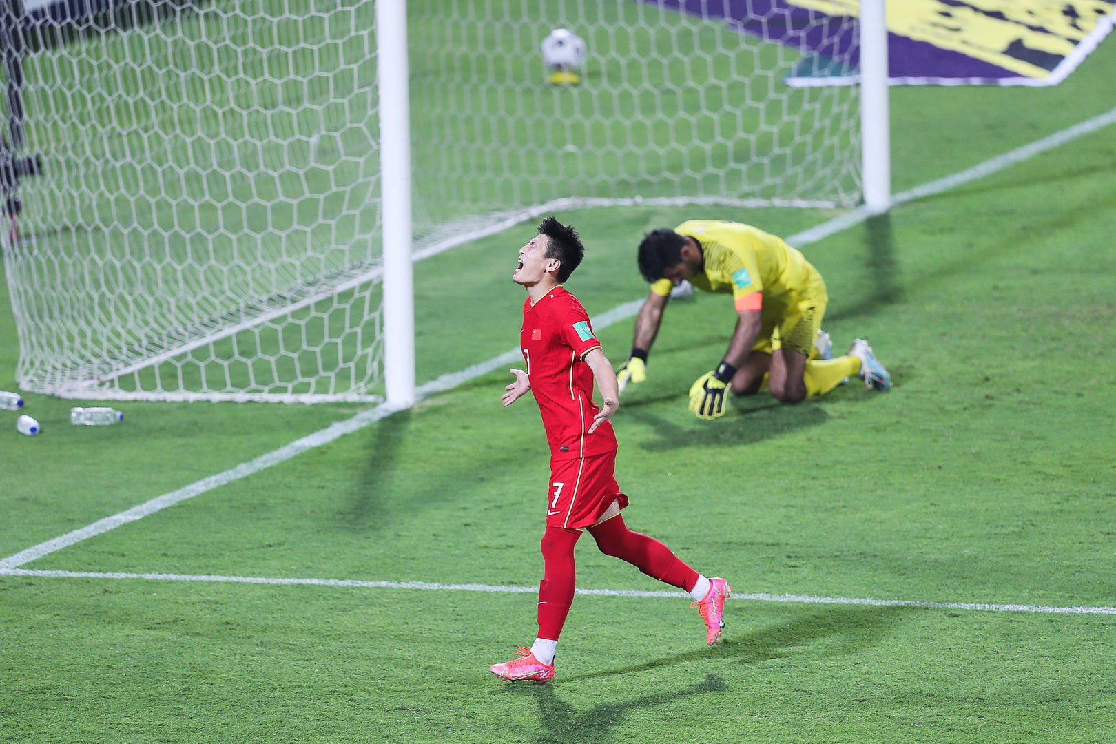 武磊在此前的世预赛中表现不俗，连场进球 图据视觉中国