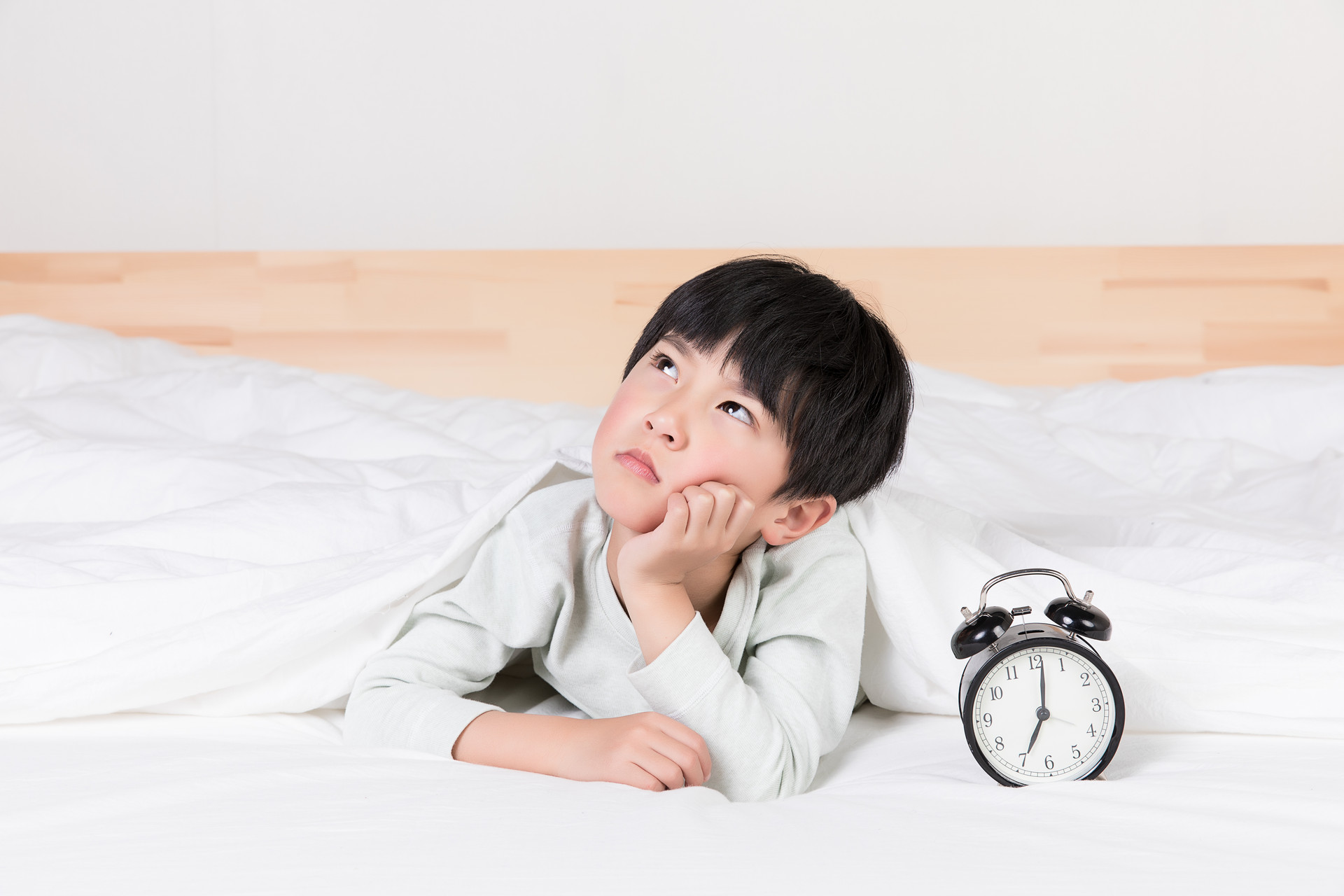 xr怎么测身高孩子经常晚睡，家长担心会影响身高，睡眠时间和质量都要重视_https://www.jmylbn.com_新闻资讯_第1张