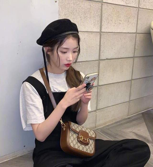 iu李知恩的近期可爱日常穿搭 清新又温柔美爆了!__凤凰网