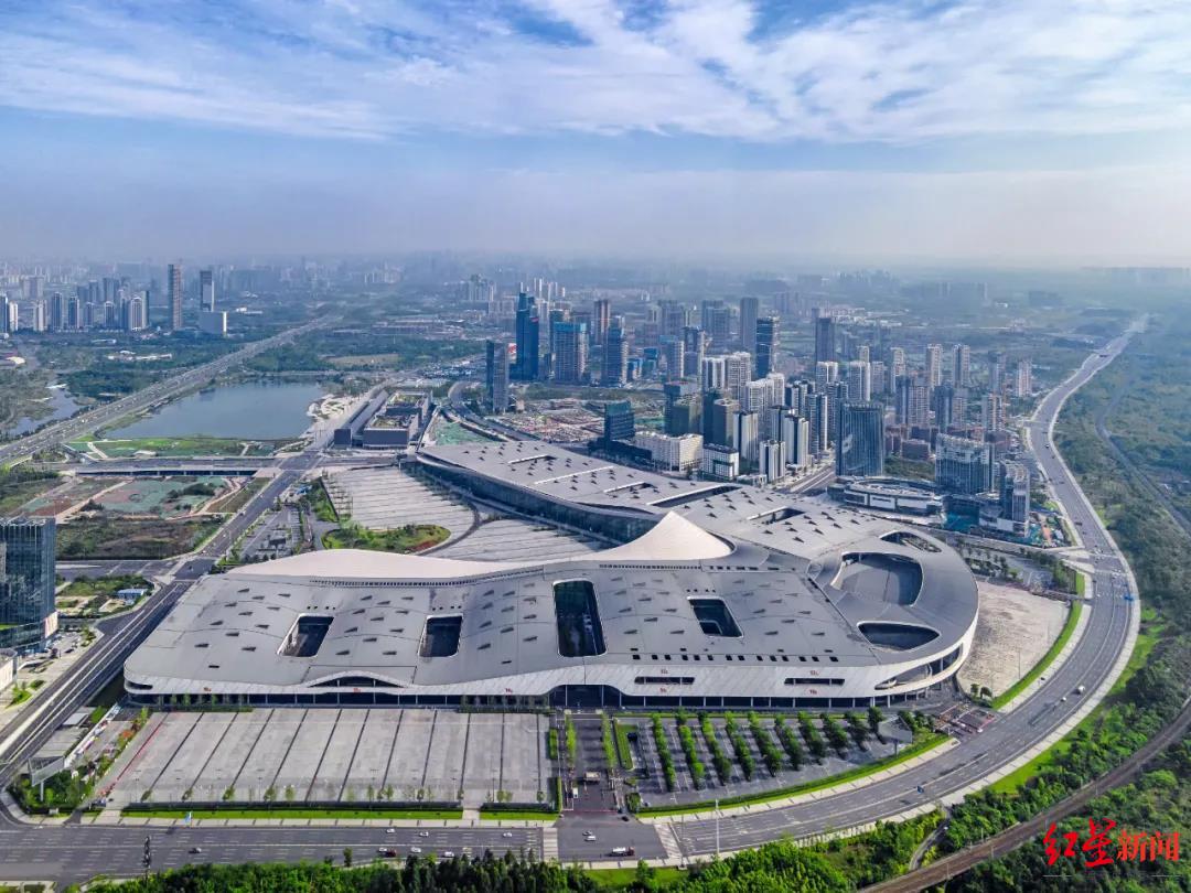 如果地标会说话城南新地标见证成都会展业总收入连续三年破千亿