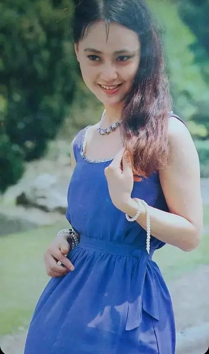 图集|上世纪八九十年代的挂历女郎,美翻