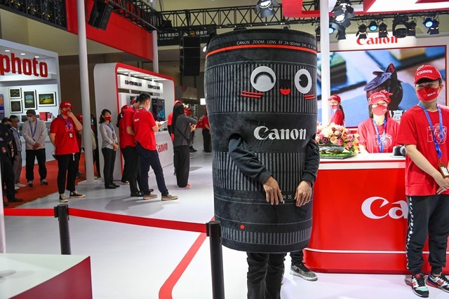 P&E 2021 佳能展台EOS R系统和RF镜头是主角