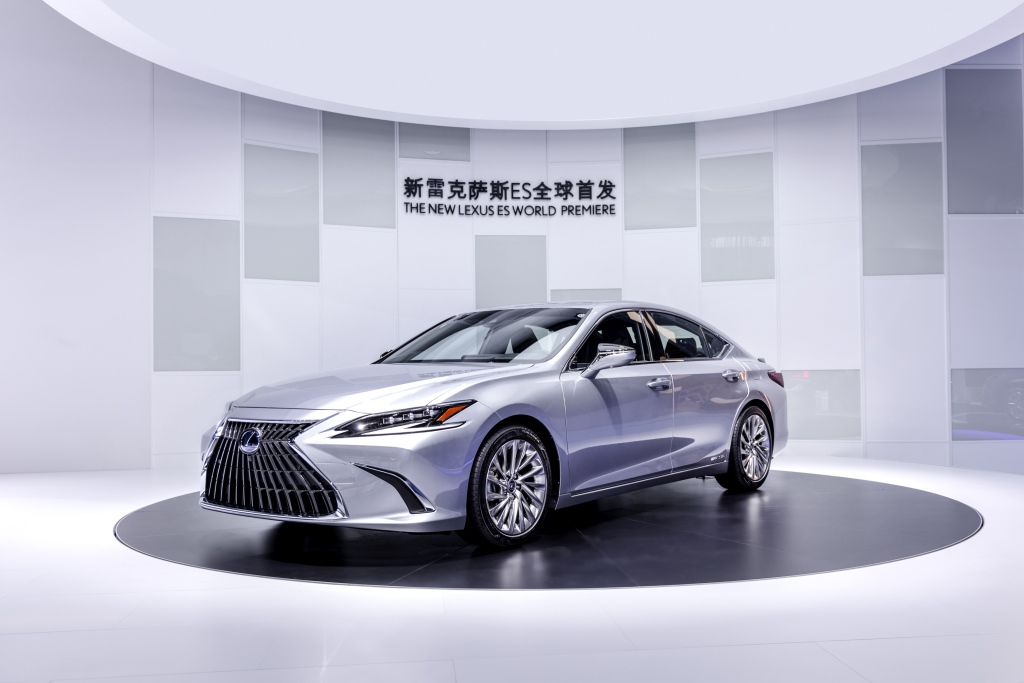 lexus雷克萨斯中大型豪华行政级轿车新es全球首发