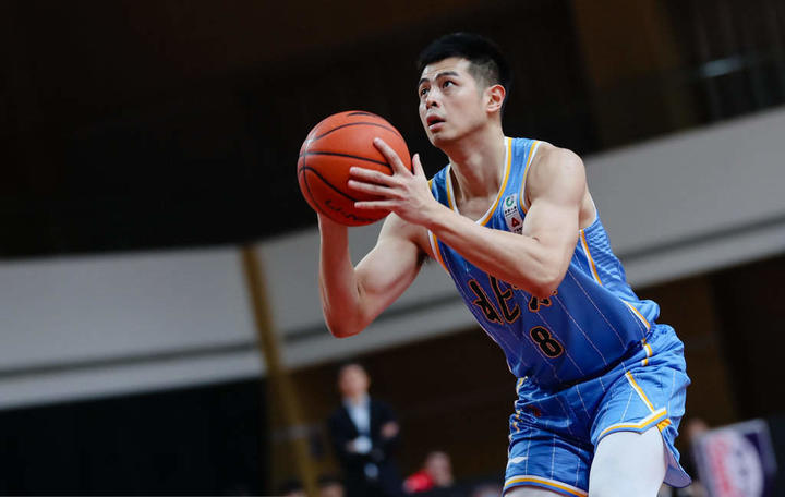 方硕:赢球最爽的不是大比分,而是像今天这样扳回来