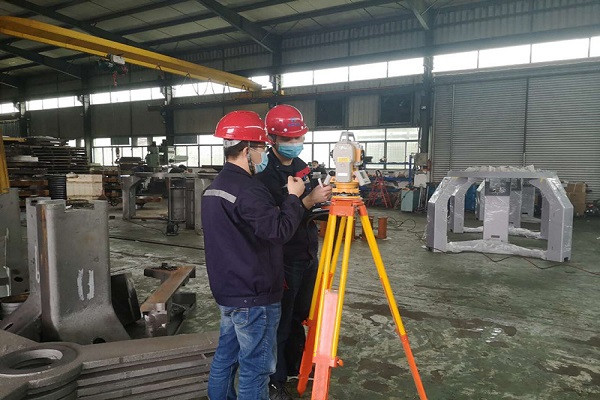 钢结构公司如何监测厂房变形?保证施工的准确性和安全性