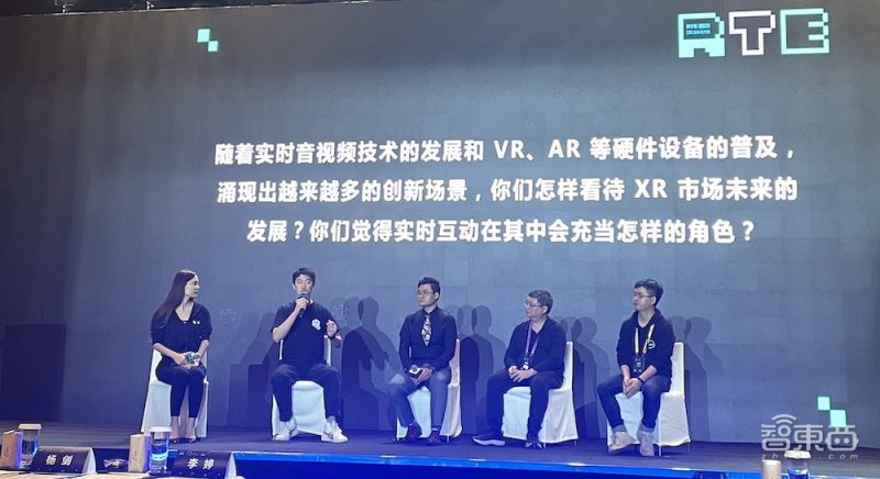 买手机送小鹏P7？realme出货杀入全球前六，首发智能手表T1