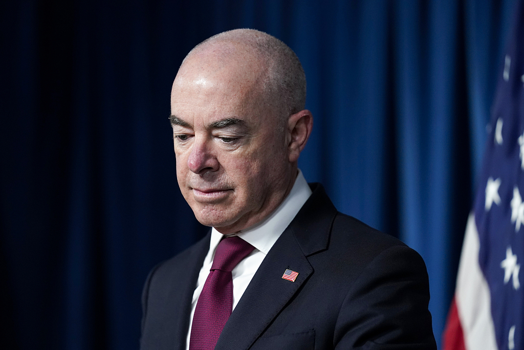 美国土安全部长新冠检测结果呈阳性日前曾与拜登出席活动