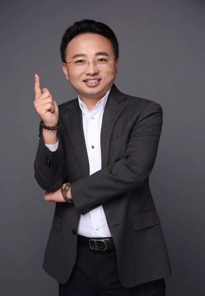 摩天之星李厚德企业家最重要的能力是制定方向和策略