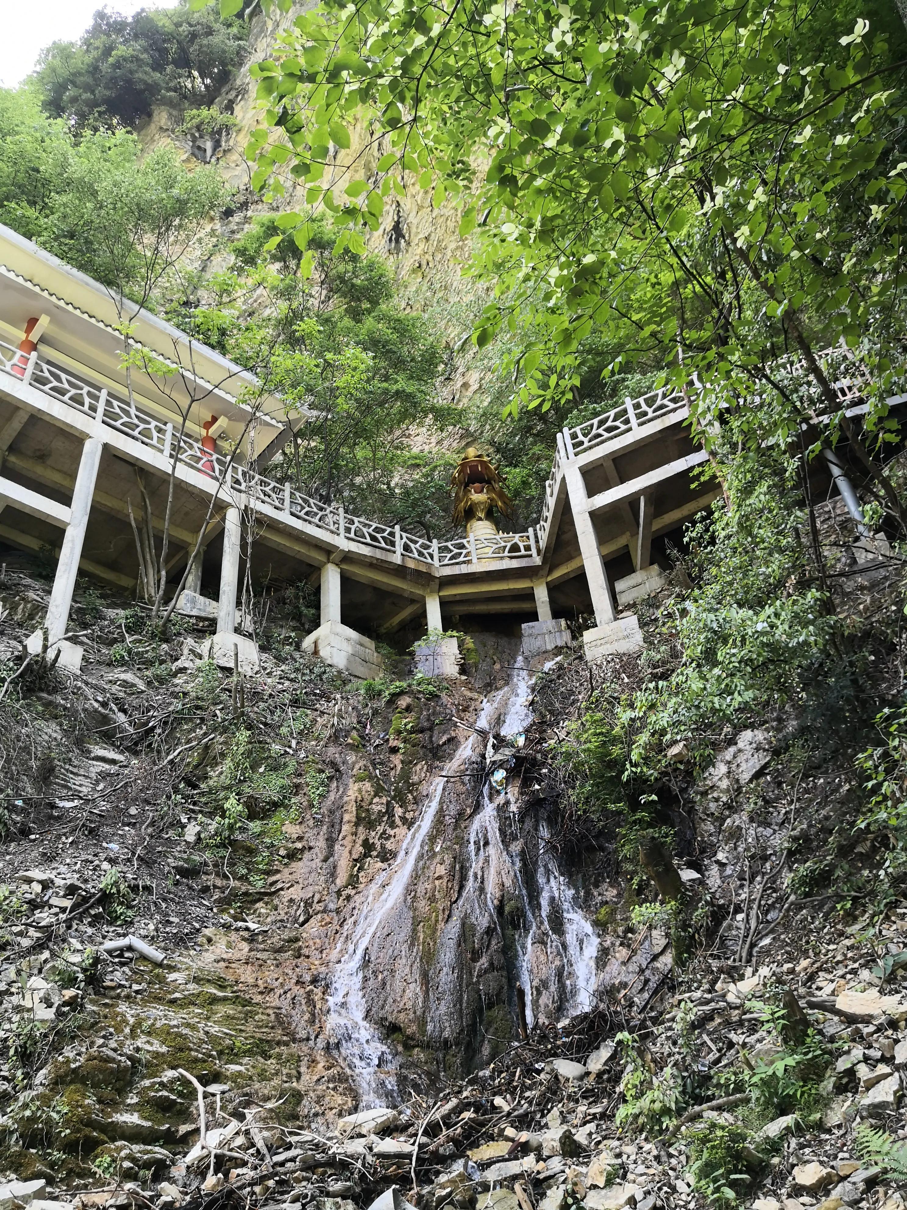 不用去贵州 距西安三百公里 汉中镇巴竟藏着"中国最北的苗乡"__凤凰网