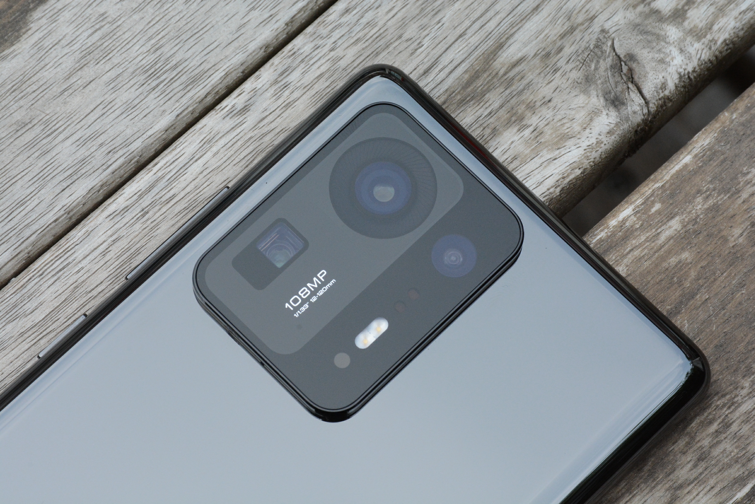 小米mix4究极平衡怪弥补了mix系列一直的遗憾