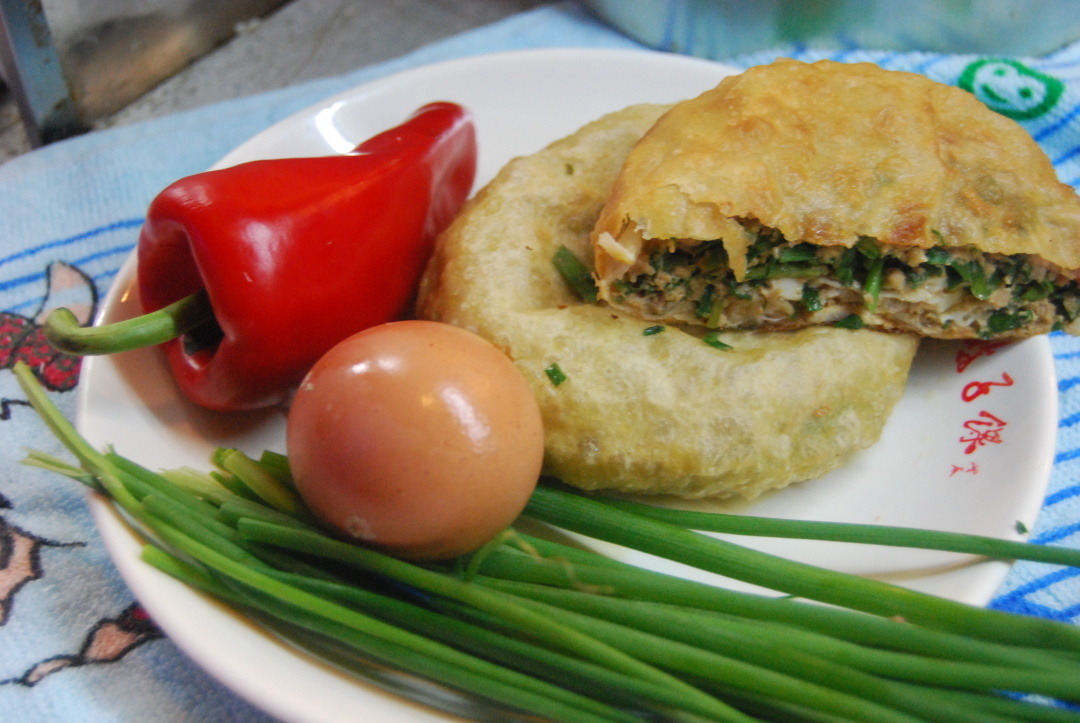 "鸡子馃"是兰溪方言的叫法,其实就叫"鸡蛋饼".