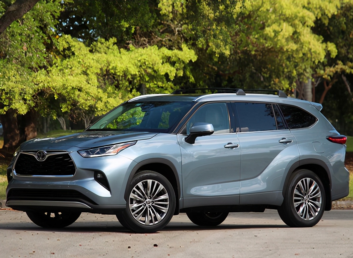 一汽丰田版汉兰达专利图曝光配运动外观套件