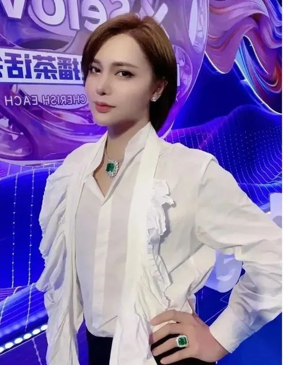 辛巴揭带货潜规则,疑真假掺卖,辛巴这是要鱼死网破吗?__凤凰网