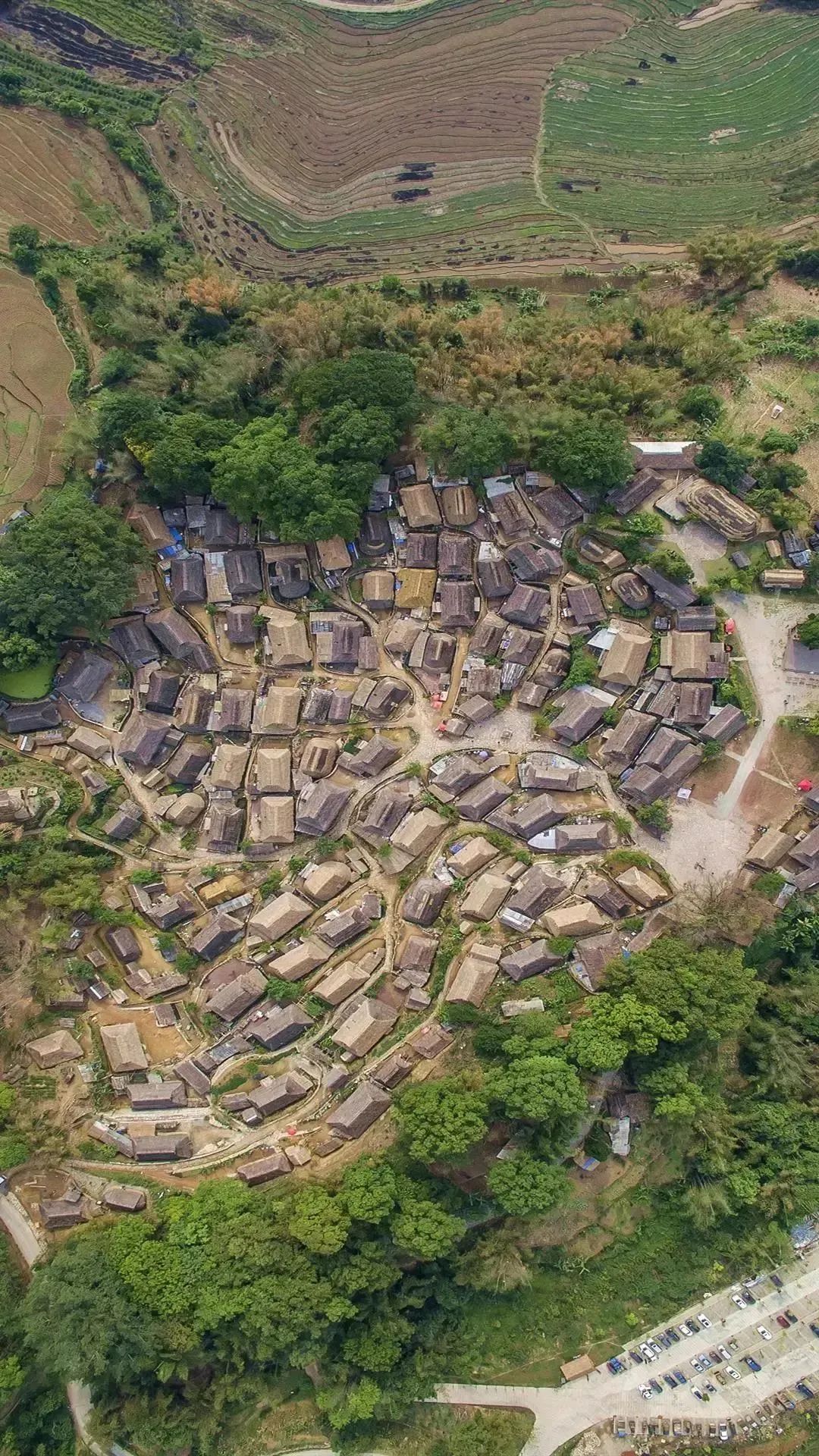 翁丁村，一座遗世独立的边陲村庄……