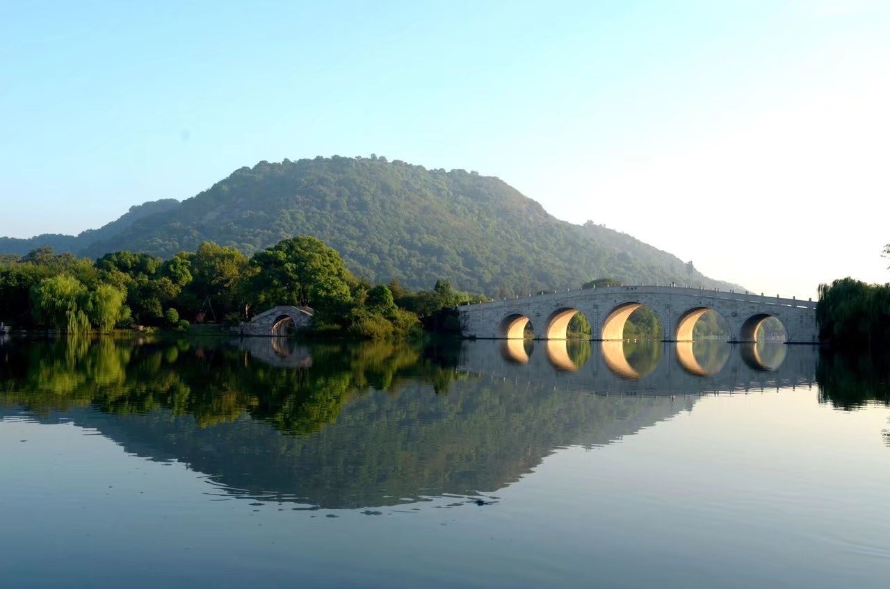杭州西湖桥叫什么名字图片