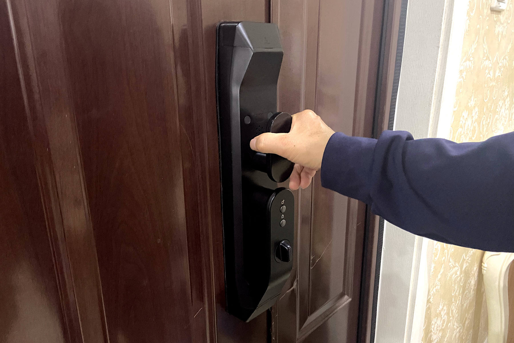 "护家,靠谱,安心"深度体验华为智选德施曼智能门锁pro