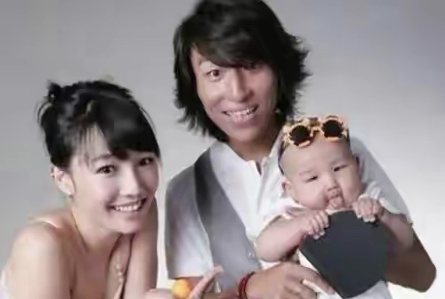 95404639-6853-435C-AED6-2CD1577E6203