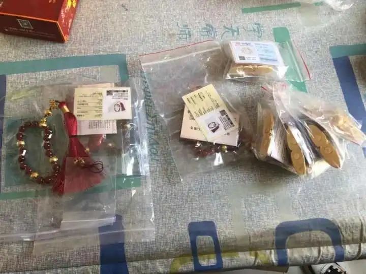 杭州女子37万的黄金首饰被同事当垃圾丢了 