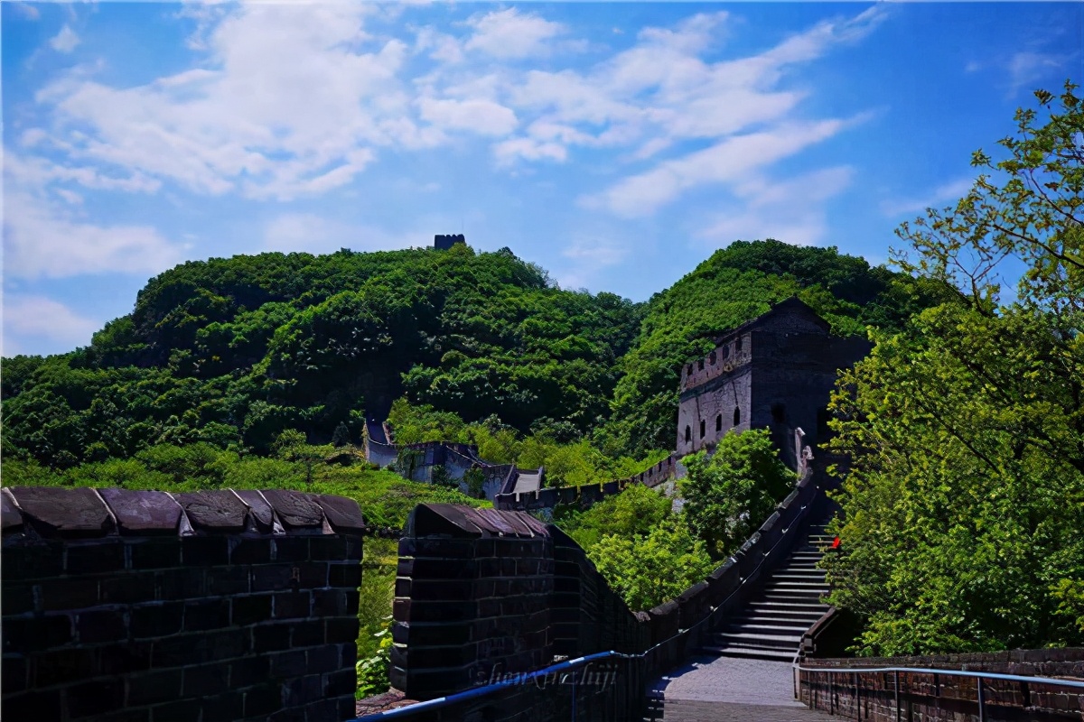 硝烟散尽复登临,江山依旧美如斯~丹东虎山长城