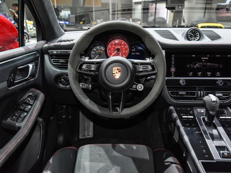 2021成都车展新款保时捷macan亮相