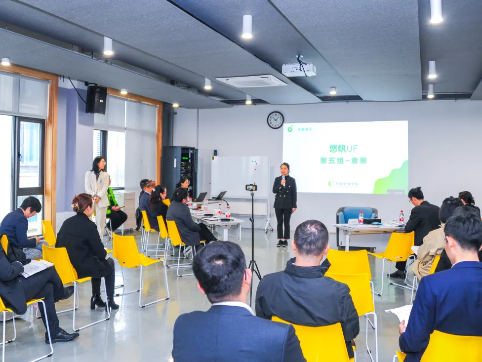 白领变身安装工?揭晓圣奥与众不同的新品培训会