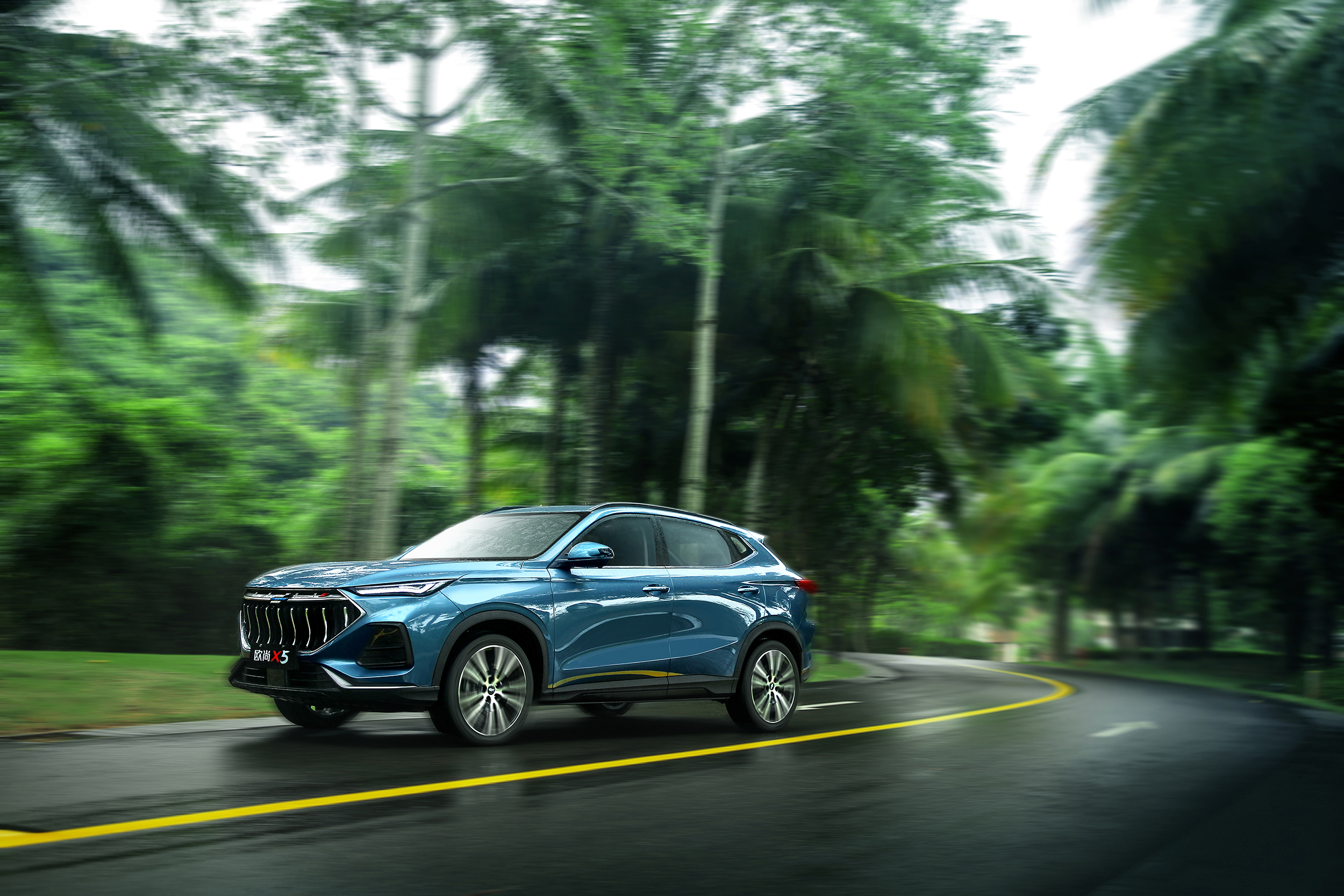 长安欧尚x5跑山谈操控,属于年轻人的10万级钢炮suv_凤凰网汽车_凤凰网